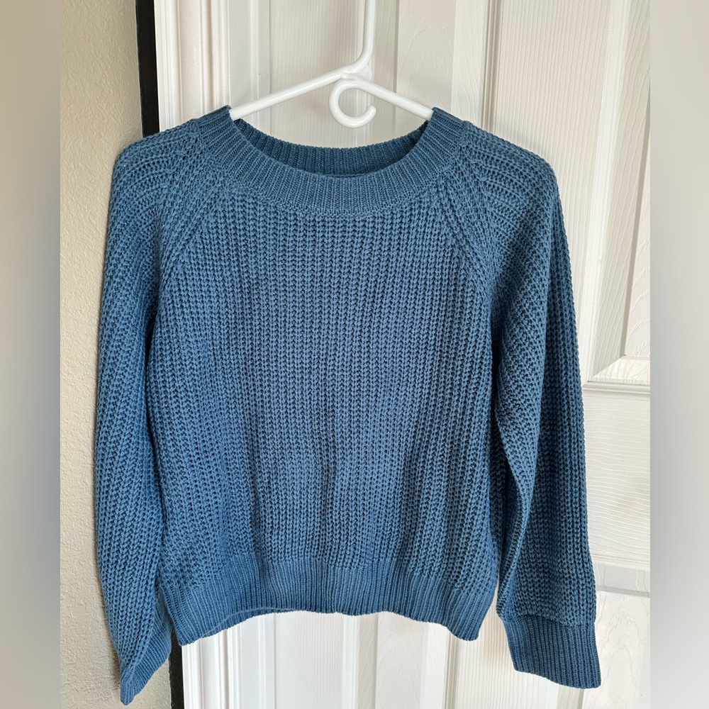 SHEIN XS women’s sweater, crewneck. Three-quarter sleeve.